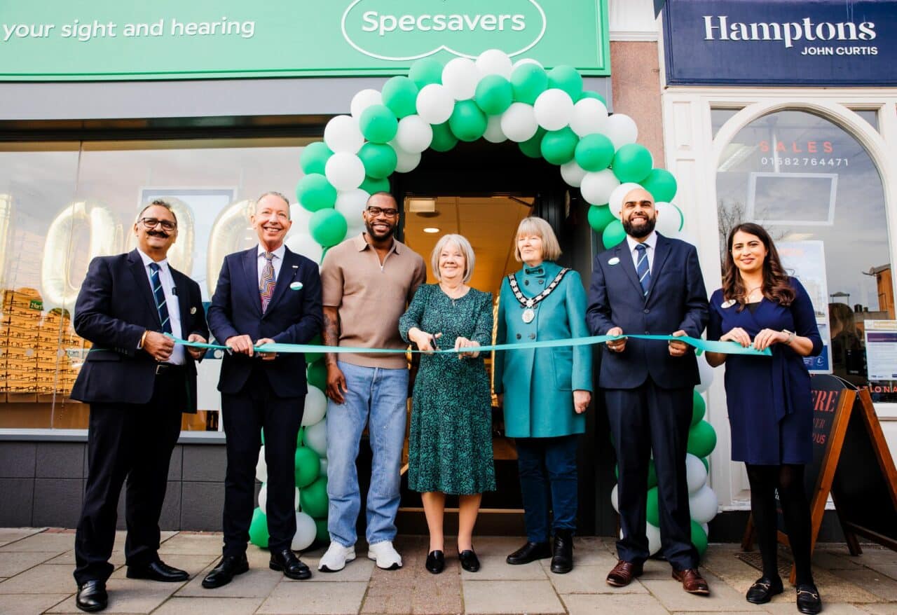 Specsavers opens 1000th practice