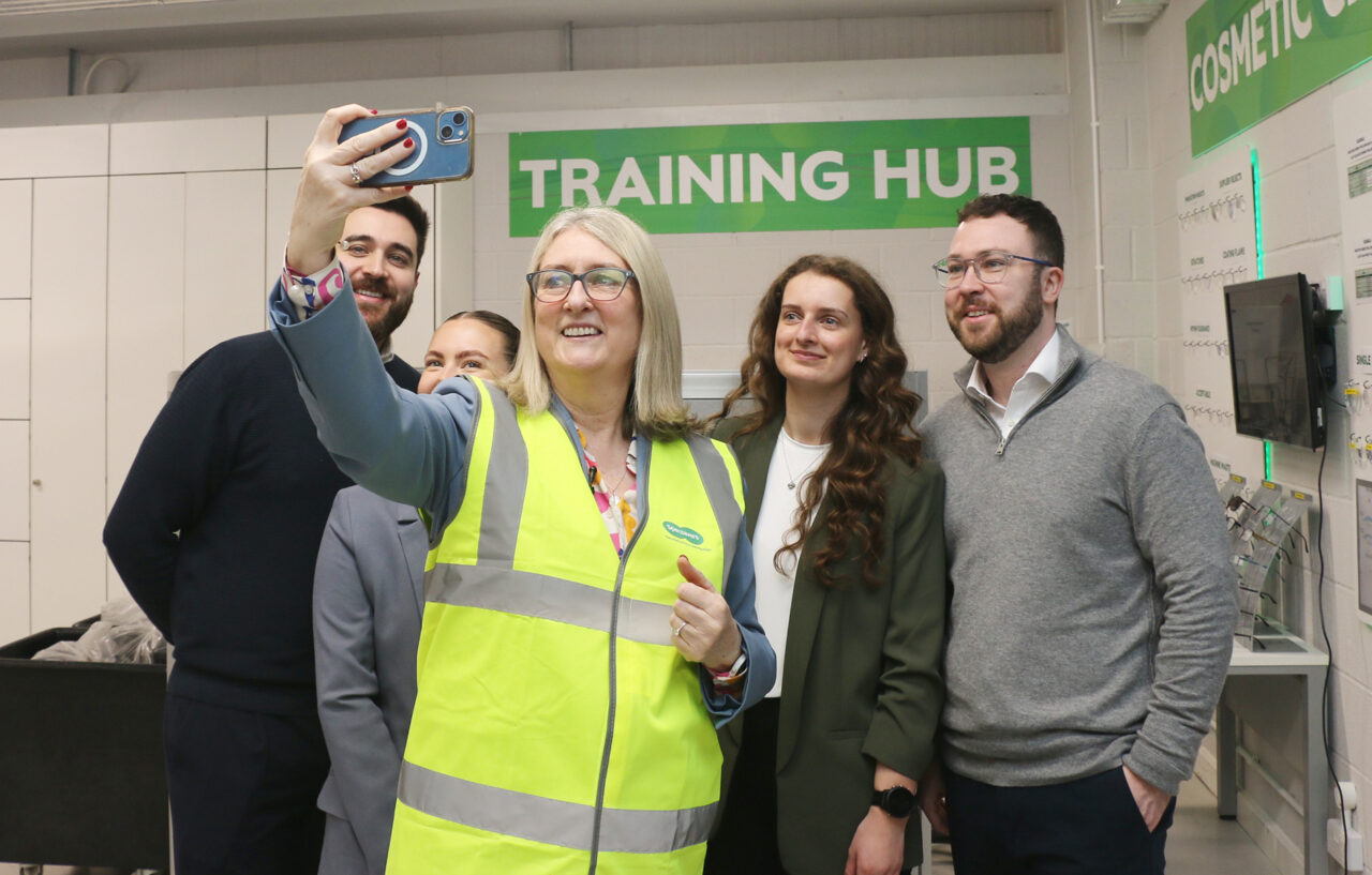 Ministerial visit to Kidderminster manufacturing and distribution sites shines spotlight on apprentices